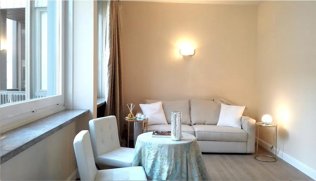 The Place - Downtown Milan Pensionat 0*,